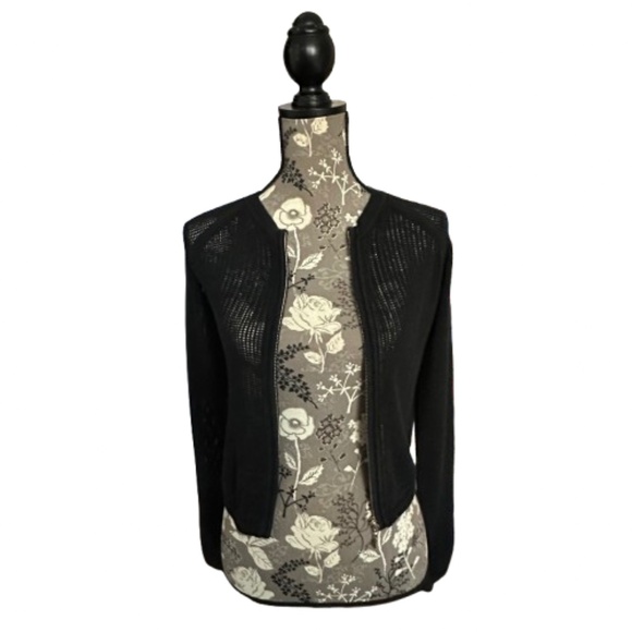 Mossimo Women's XS Black Knit Cropped Zip Up Long Sleeves Sweater Cardigan Top - Picture 2 of 16